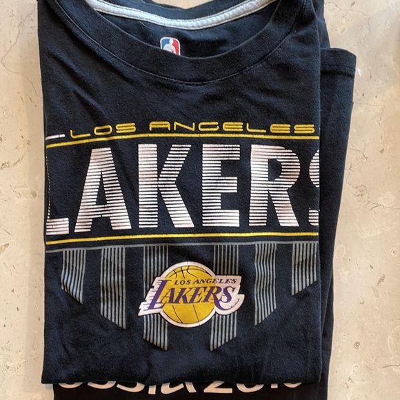 Bundle of seven T-shirts - Picture 3 of 8